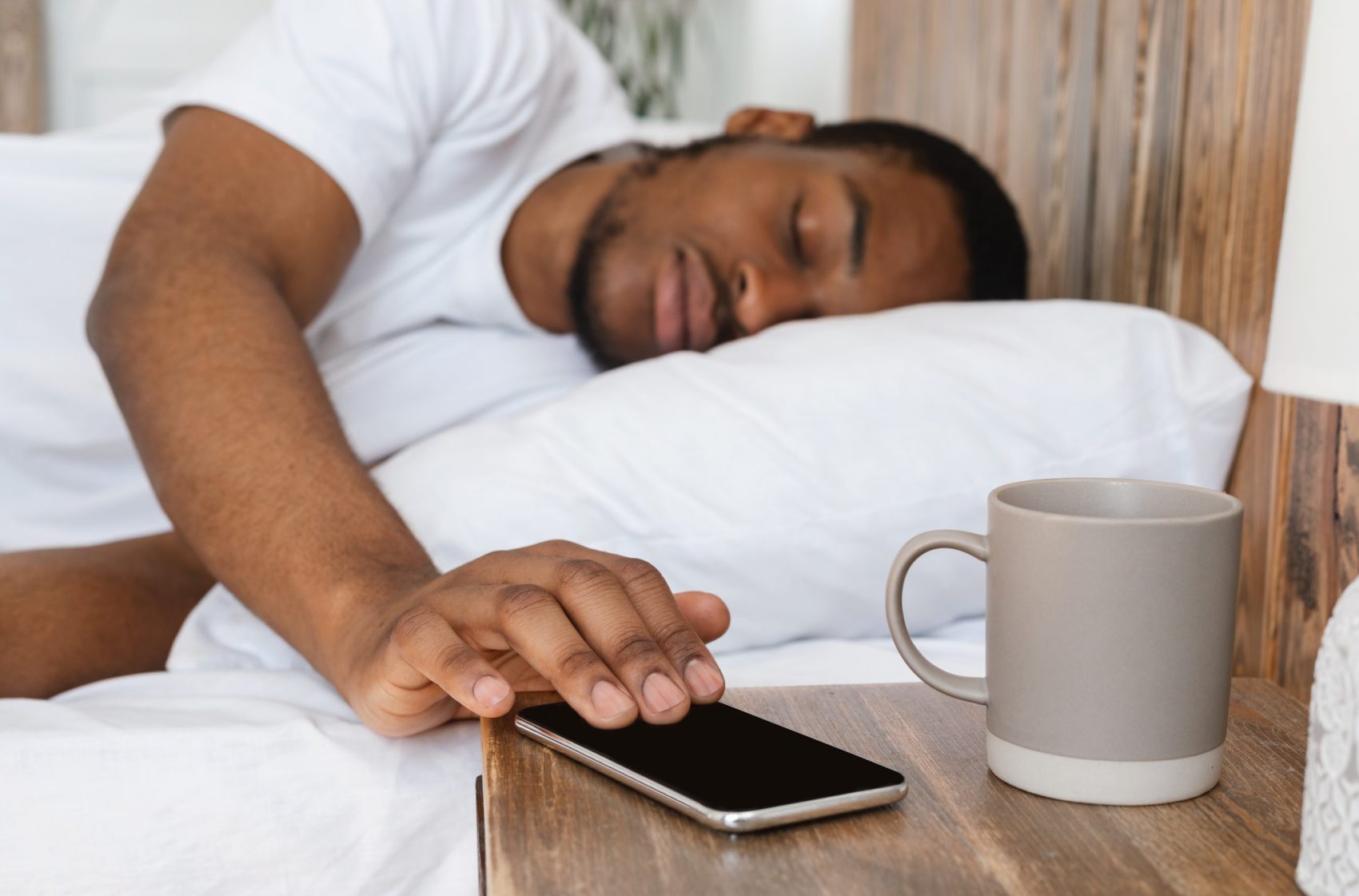 The High-Performance Night: Science-Backed Sleep Hygiene for Busy Men