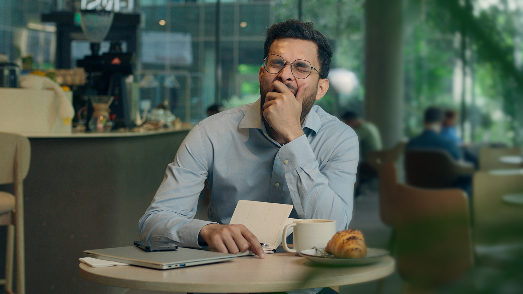 The Myth of the 5-Hour Man: Why Skimping on Sleep After 35 is a Bad Idea